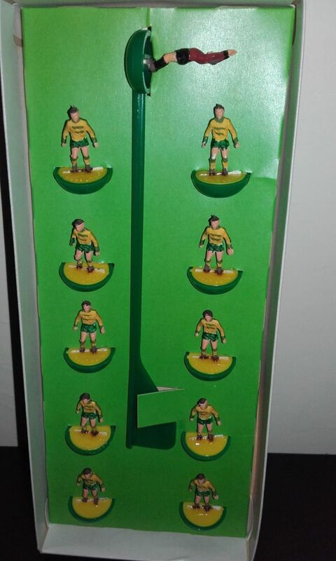 Subbuteo - Equipe / Team FC Nantes Atlantique 170 Angers (49)