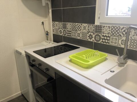   F2 TB meubl� refait neuf centre Sainte Savine Appartement - 2 pi�ce(s) - 40 m�