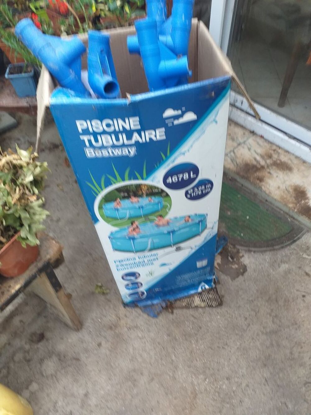 Une jolie piscine Jardin
