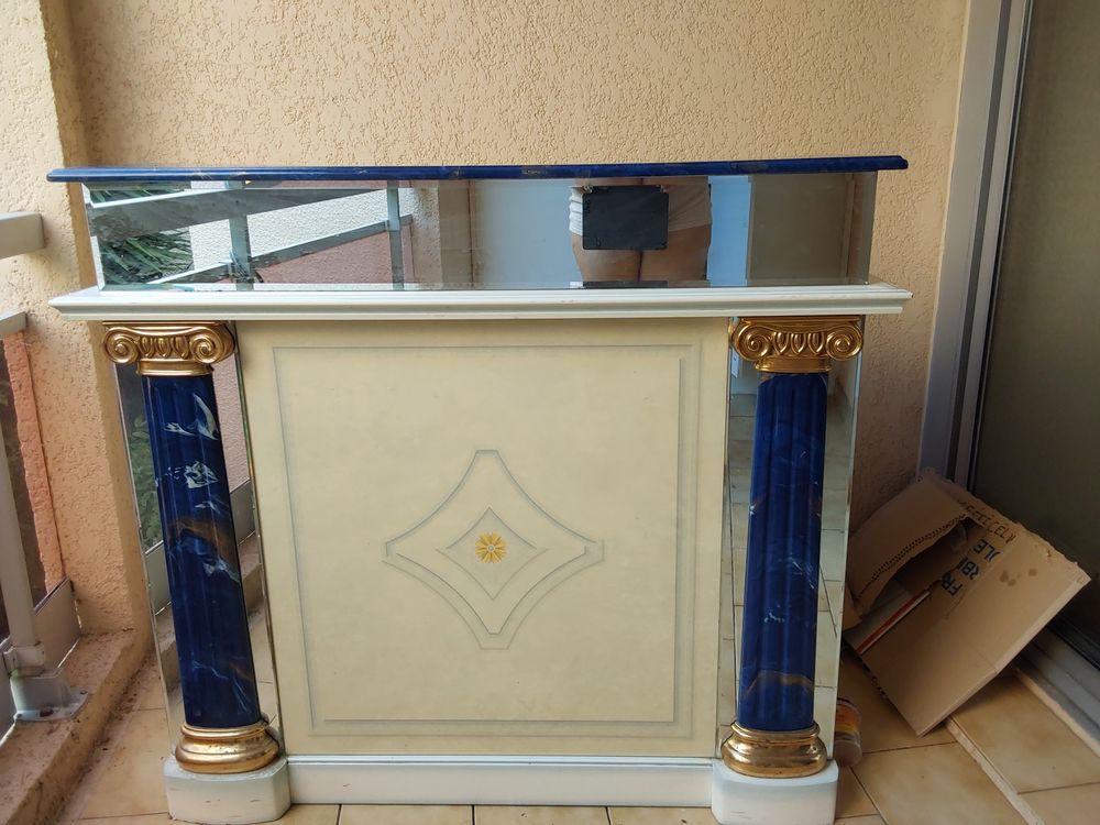 Bar en bois marbre bleu et dor&eacute; Meubles