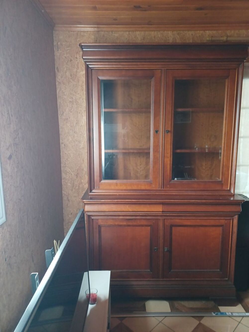 BUFFET VAISSELIER EN MERISIER Meubles