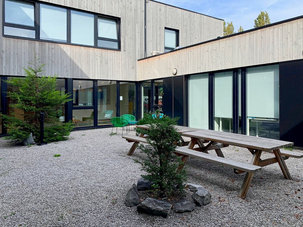   Bureau en espace ouvert entièrement équipé à louer pour vous et votre équipe à MARCQ-EN-BAROEUL, Château Rouge Lille Marcq-en-barœul