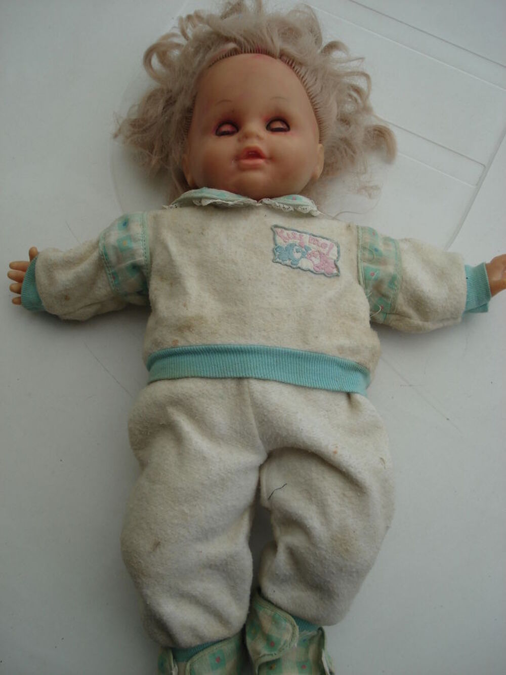 poup&eacute;e en mousse en bon &eacute;tat vintage Jeux / jouets