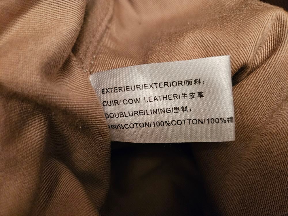 Sac &agrave; main ou en bandouli&egrave;re Lacoste Maroquinerie