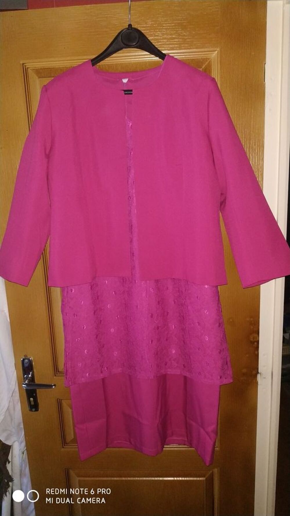 robe de cocktail Vêtements