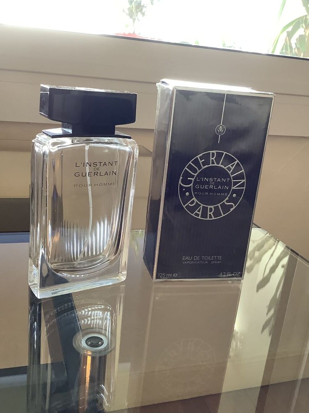 Flacons de parfum vides Guerlain 