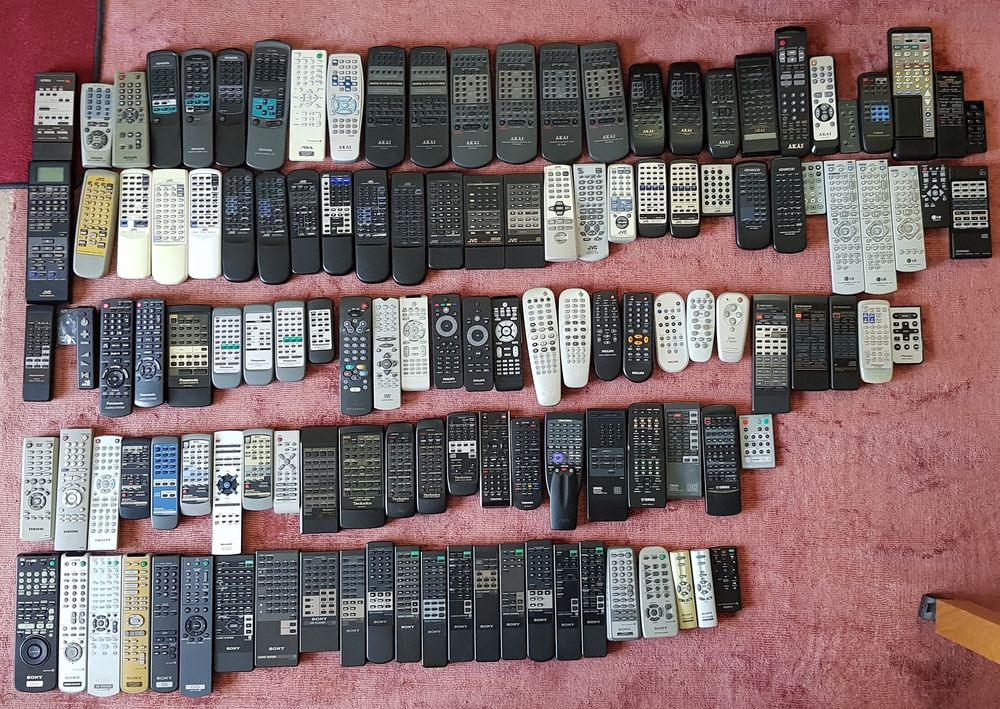 T&eacute;l&eacute;commandes originales divers Audio et hifi