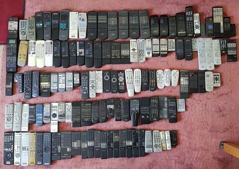 Télécommandes originales divers 20 Thiais (94)