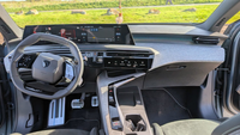 3008 Hybrid 136 e-DCS6 GT 2024 occasion 62200 Boulogne-sur-Mer