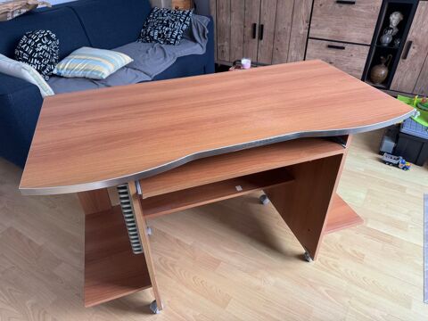 Bureau avec tablette 30 Niort (79)