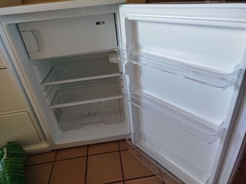 PETIT REFRIGERATEUR. ETAT NEUF. UTILISE 2 MOIS Ch�tillon (92)