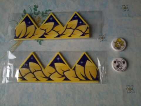 SUPER LOT FEVES + COURONNES THEME AXTERIX 2 Bou� (02)