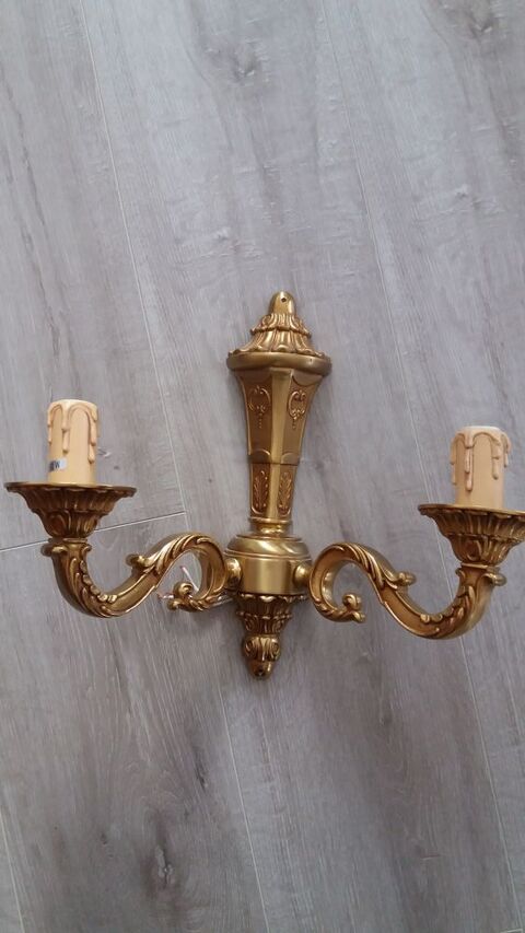 Applique murale en bronze 25 Caen (14)