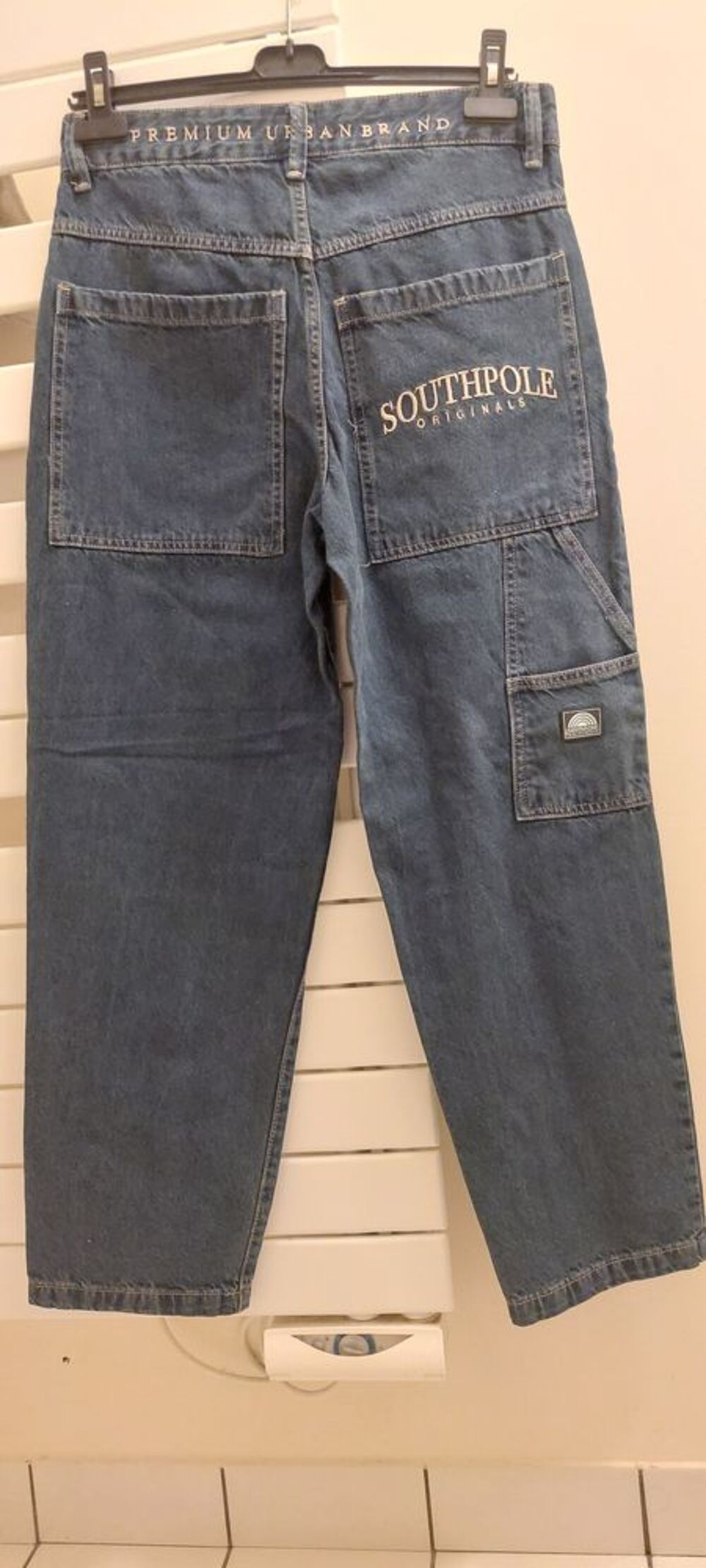 Jean denim baggy
Southpole taille
40 Vtements