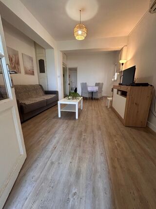  Appartement à louer 2 pièces 50 m²