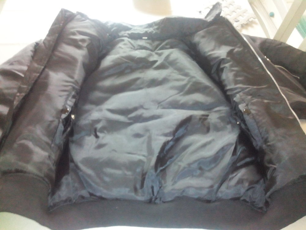 Blouson Bomber Warmer Spirit 
NEUF
Noir
Taille XS/42-44
Vêtements