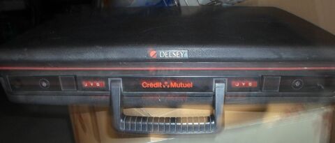 attach-case DELSEY 10 Saint-Marcellin (38)