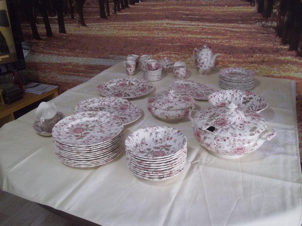 Service de table JOHSON BROTHERS ROSE CHINTZ Décoration