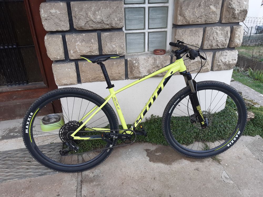 VTT SCOTT SCALE 980 Yellow/black taille M Vélos