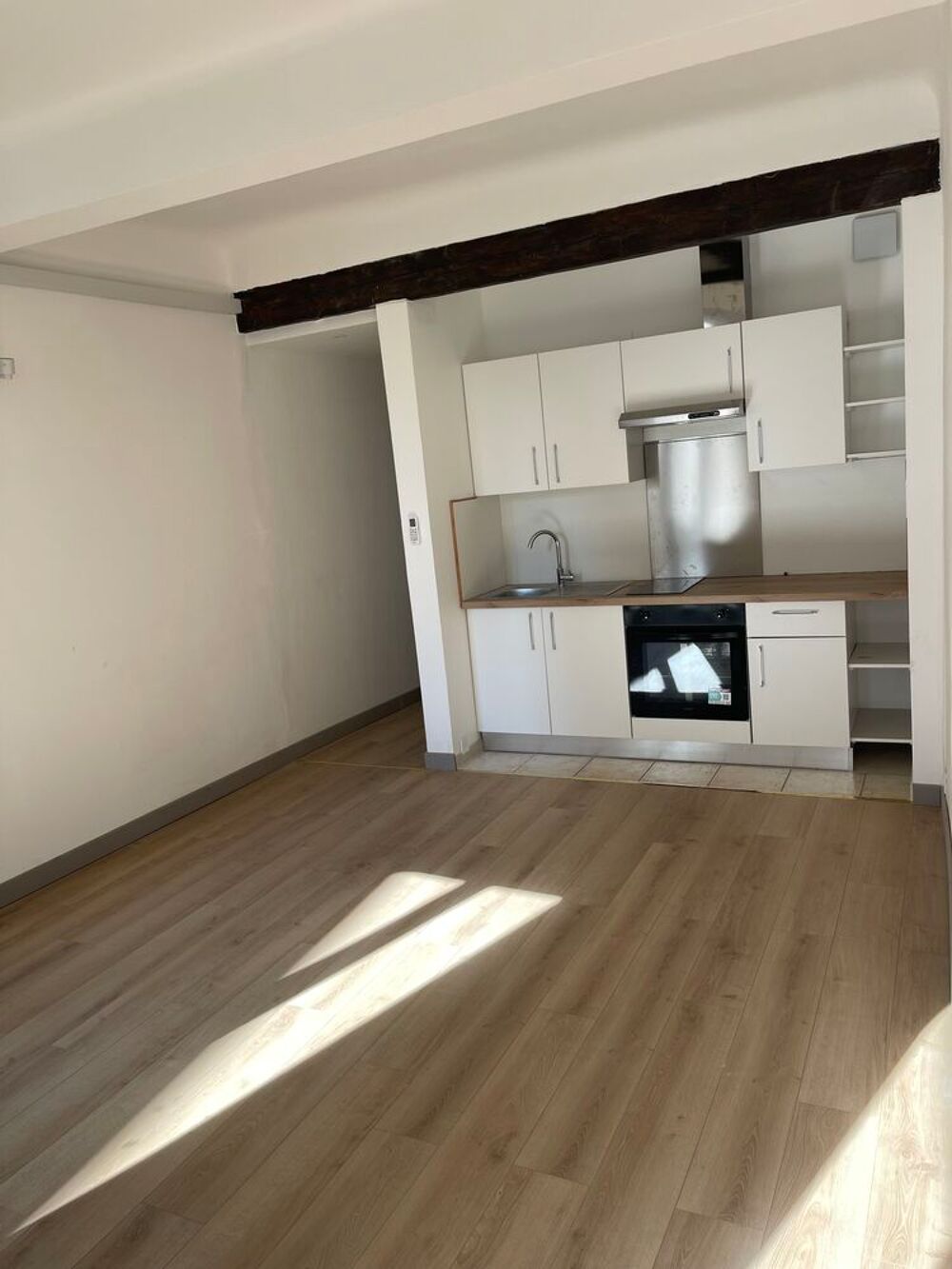 Location Appartement T2  refait a neuf climatisé proche hall rue piétonne Avignon