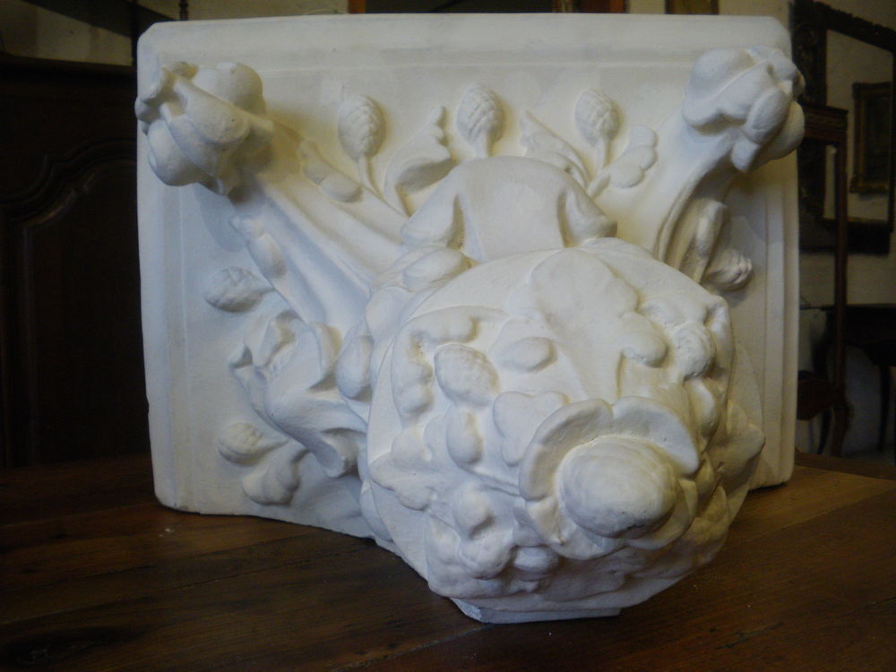Socle, base murale ancienne Décoration