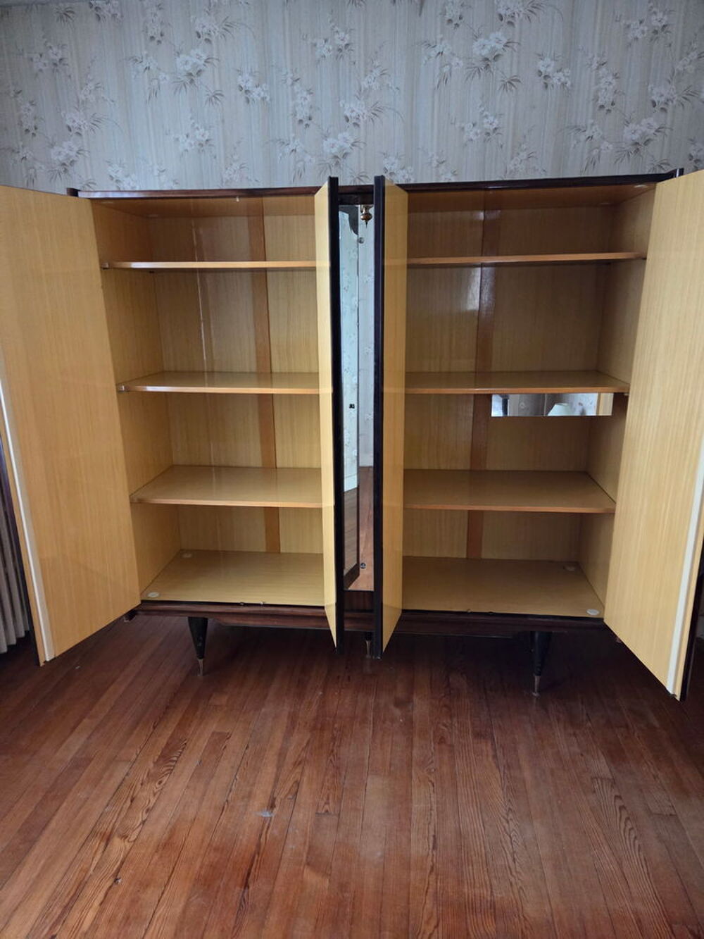 Armoire et chevet en palissandre Meubles