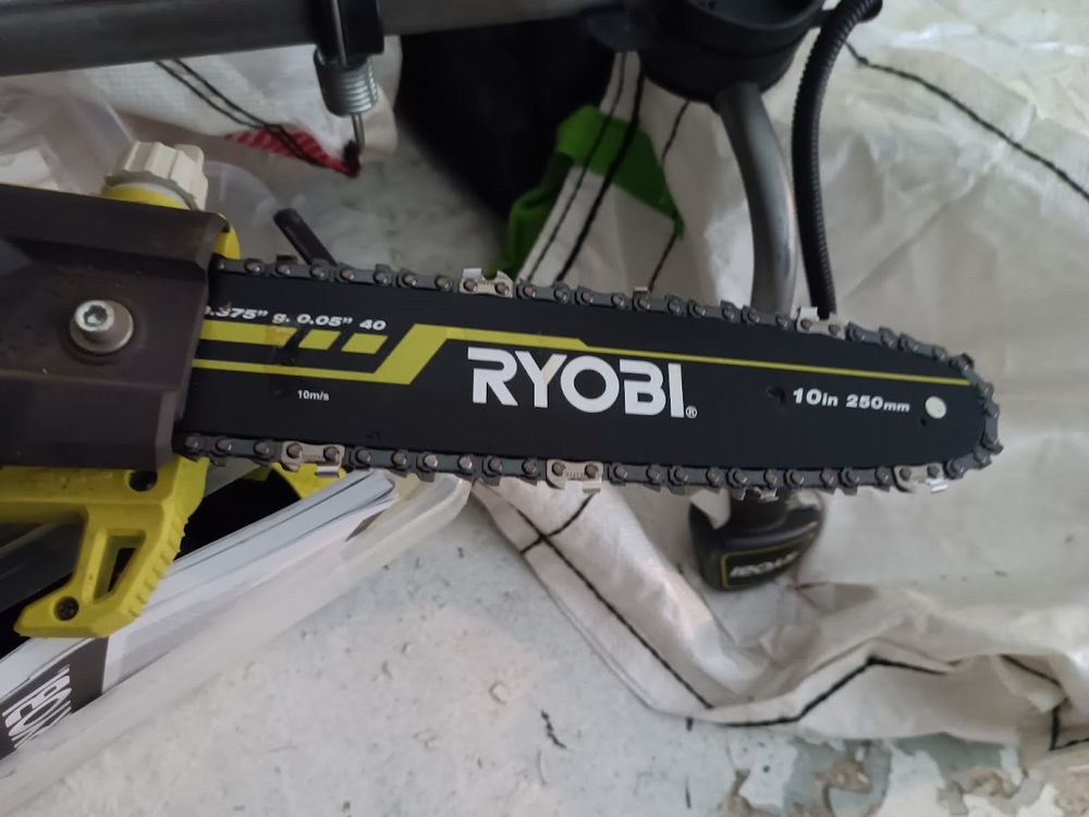 Ryobi RPP755E , 220 V 25cm , Elagueuse sur perche Jardin