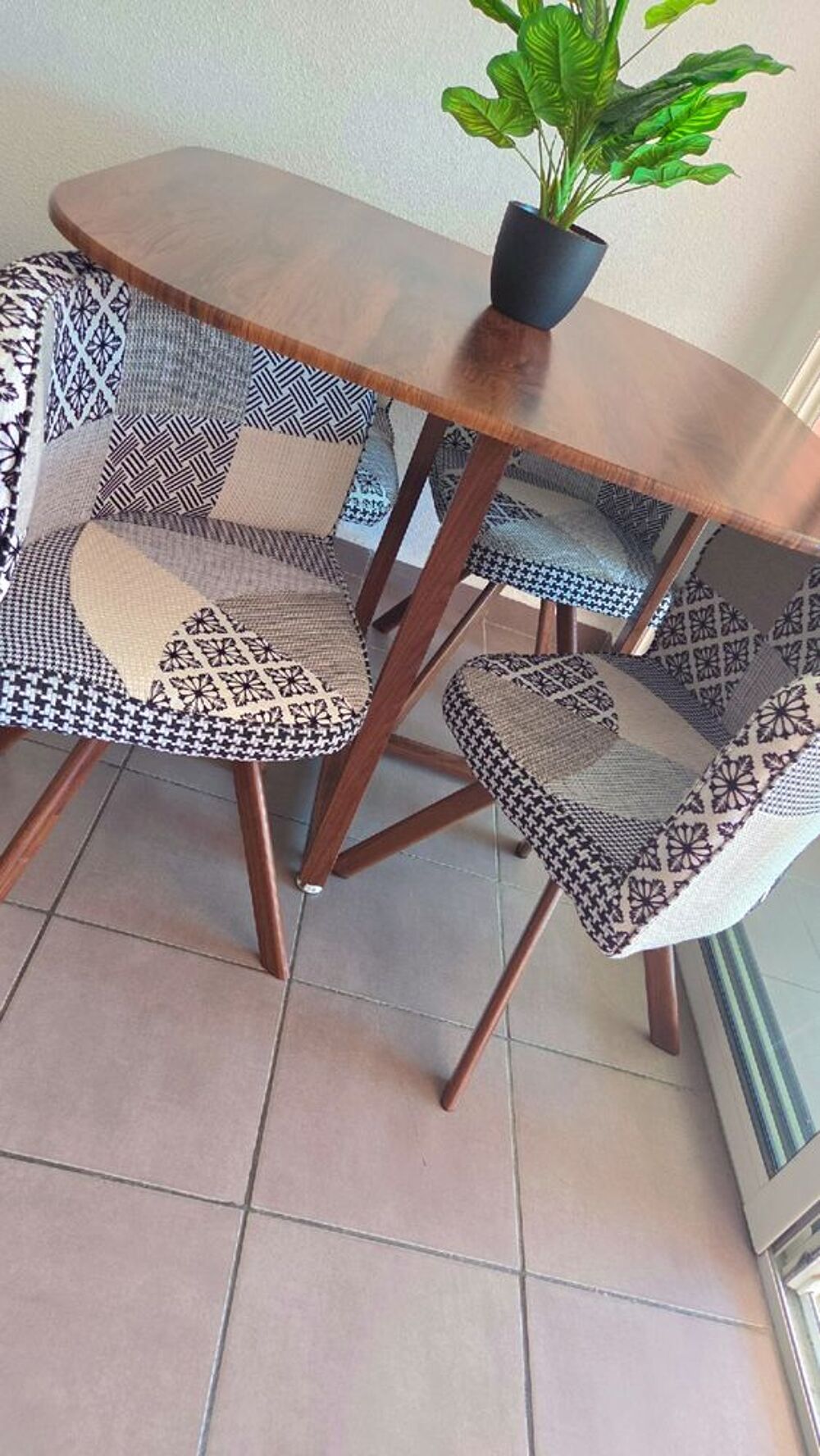 Ensemble table et chaises Meubles