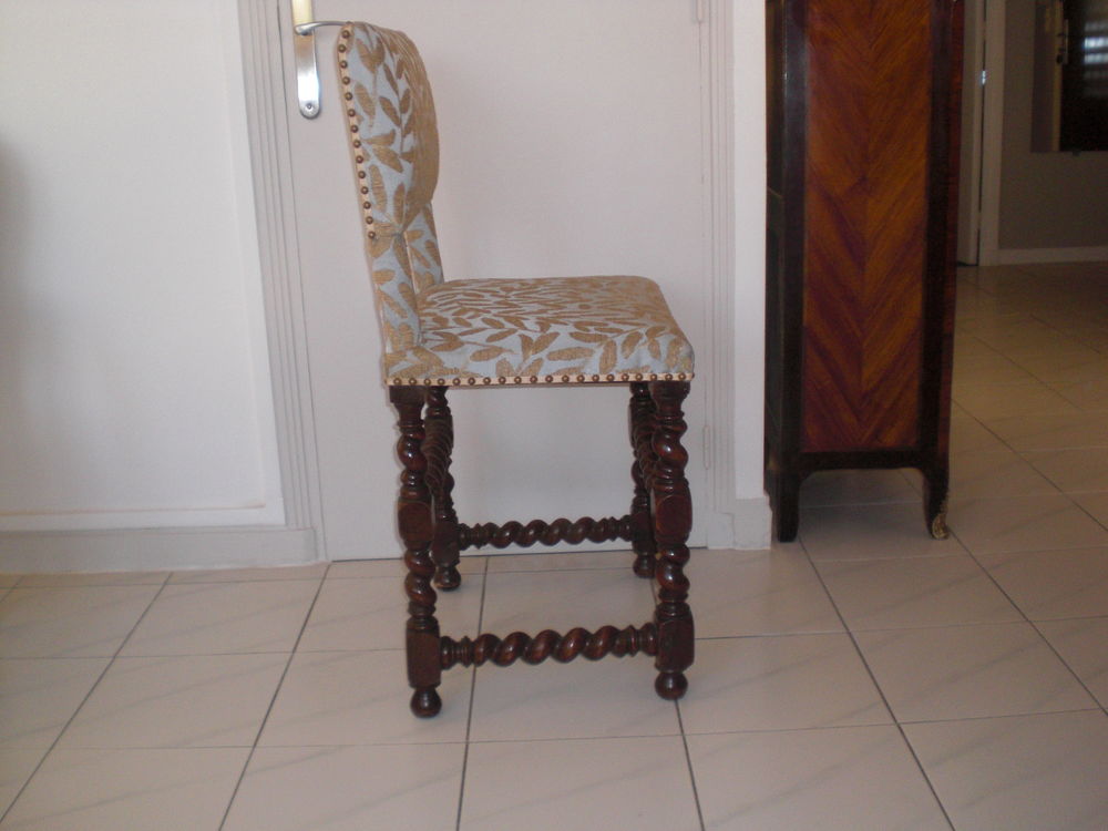 chaise louis XIII Meubles