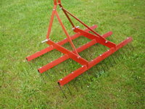   herse de prairie pour micro tracteur 