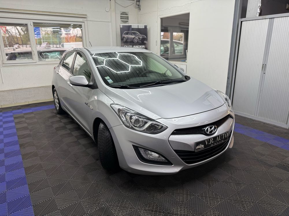 i30 1.6 CRDi 110 Blue Drive Pack Sensation 2012 occasion 69120 Vaulx-en-Velin