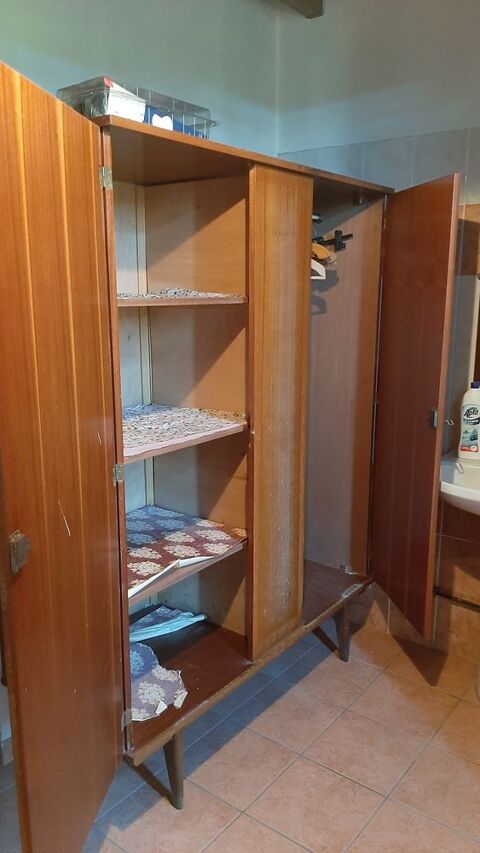 Armoire avec penderie - 183 x 58 x 147 cm 20 Saint-Yzan-de-Soudiac (33)