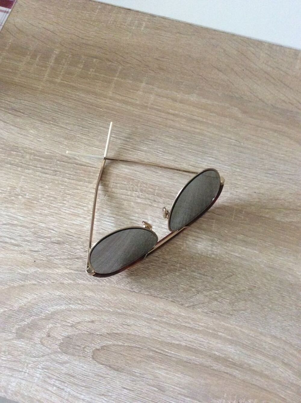 lunette mixte Yves st Laurent Bijoux et montres
