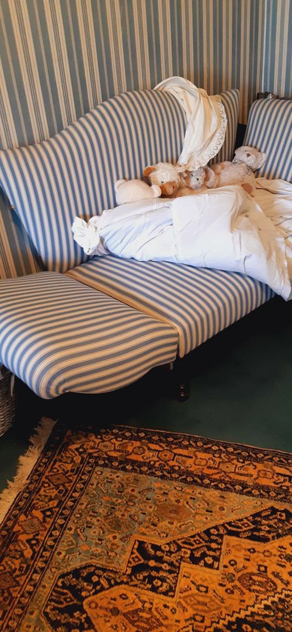 Banquette hirondelle napoleon 3 Meubles