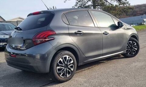 Peugeot 208 1l2 82 ch urban soul CT OK