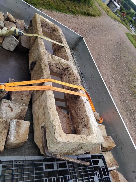 bacs en pierre 1500 Lurcy-Lvis (03)