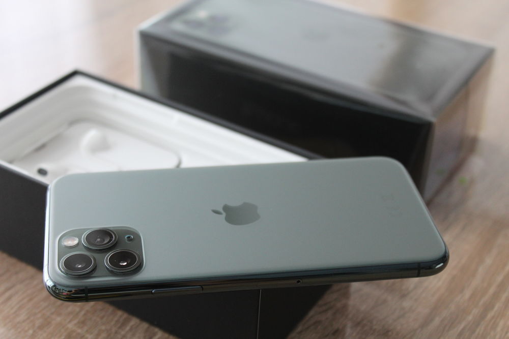 iPhone 11 Pro - 64Go - Vert Nuit Tlphones et tablettes