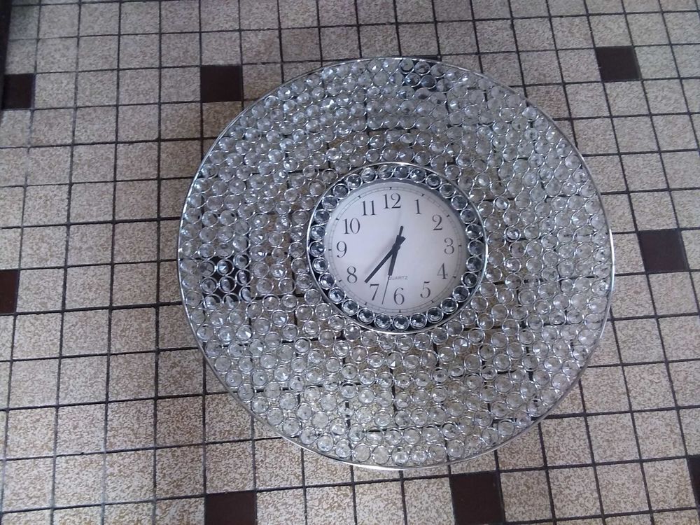 une horloge murale Décoration