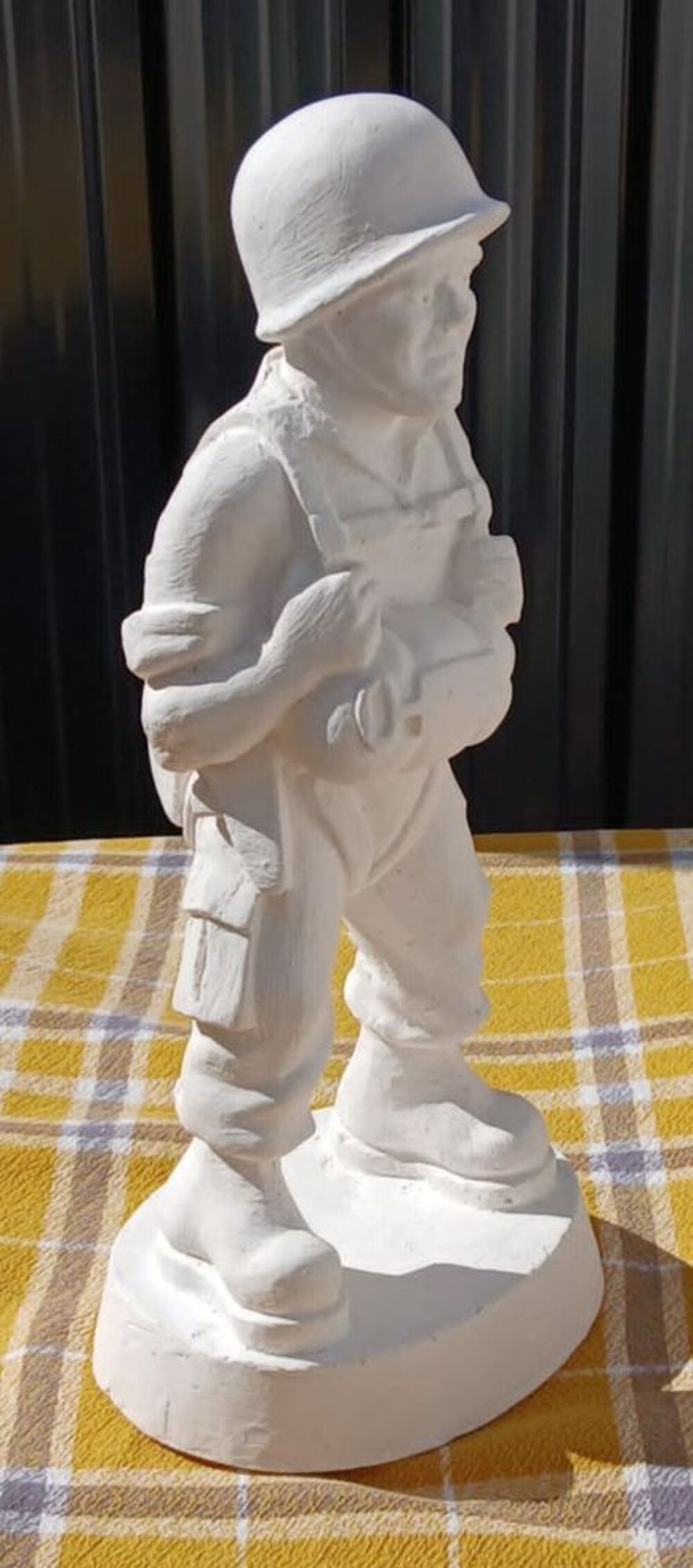 Objet d&eacute;coratif : Soldat Inconnu R&eacute;alis&eacute;e en Pl&acirc;tre de 29 cm Décoration