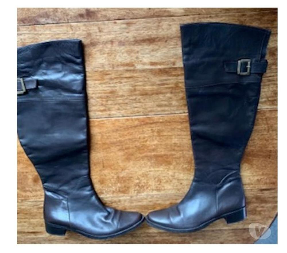 Grandes bottes pour femme en cuir de chez Pacodom. Chaussures