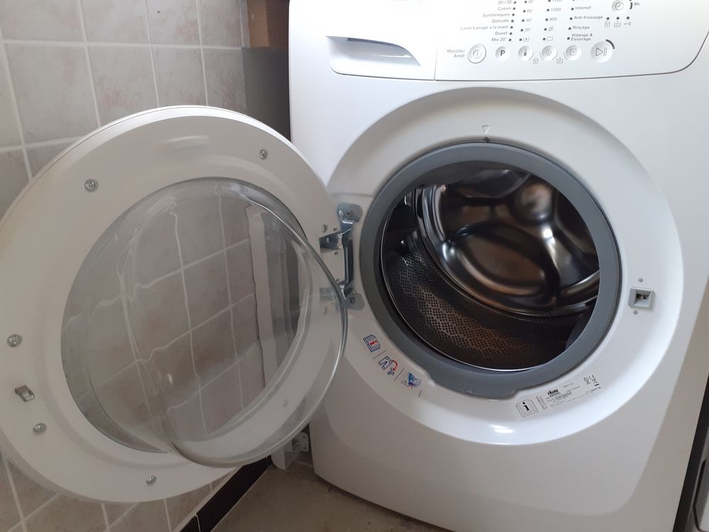 Lave Linge FAURE XXL 10Kg - FWF10120PS
Electroménager