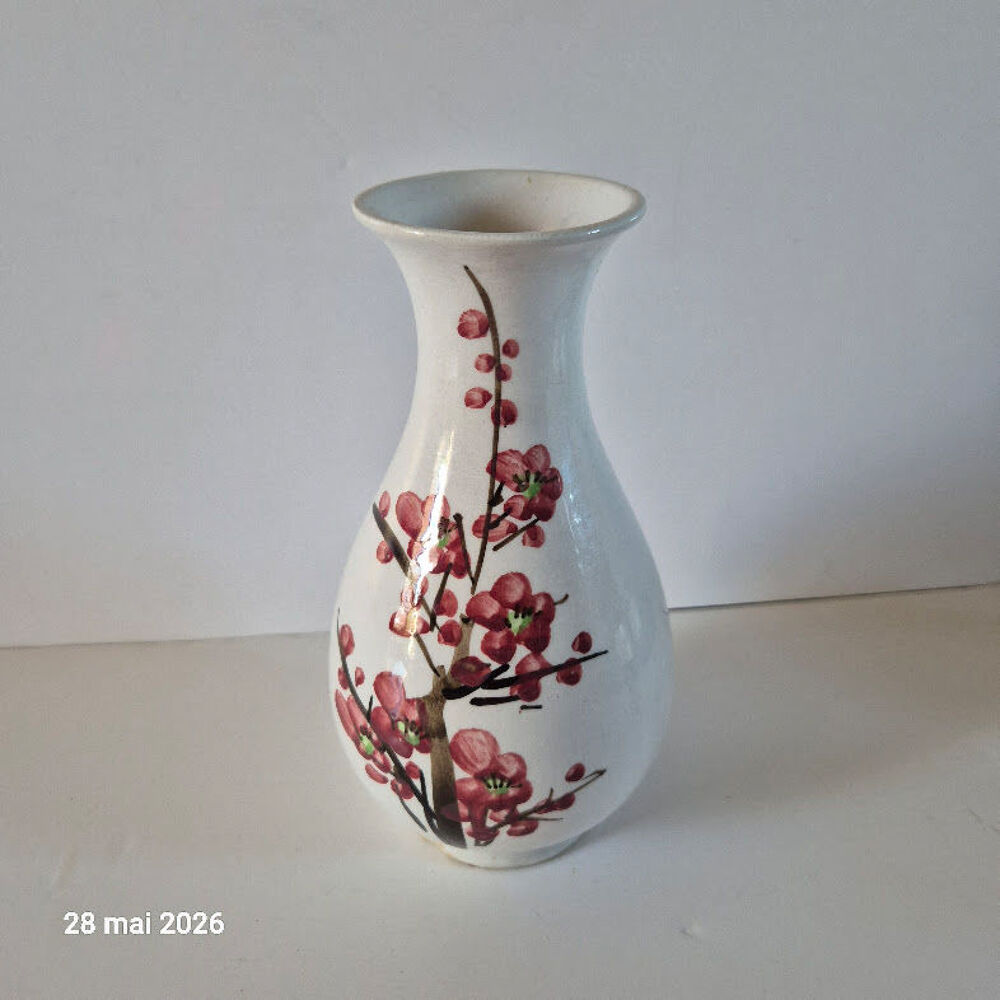 Vase japonnais en c&eacute;ramique peint &agrave; la main, fleurs de ceris Cuisine