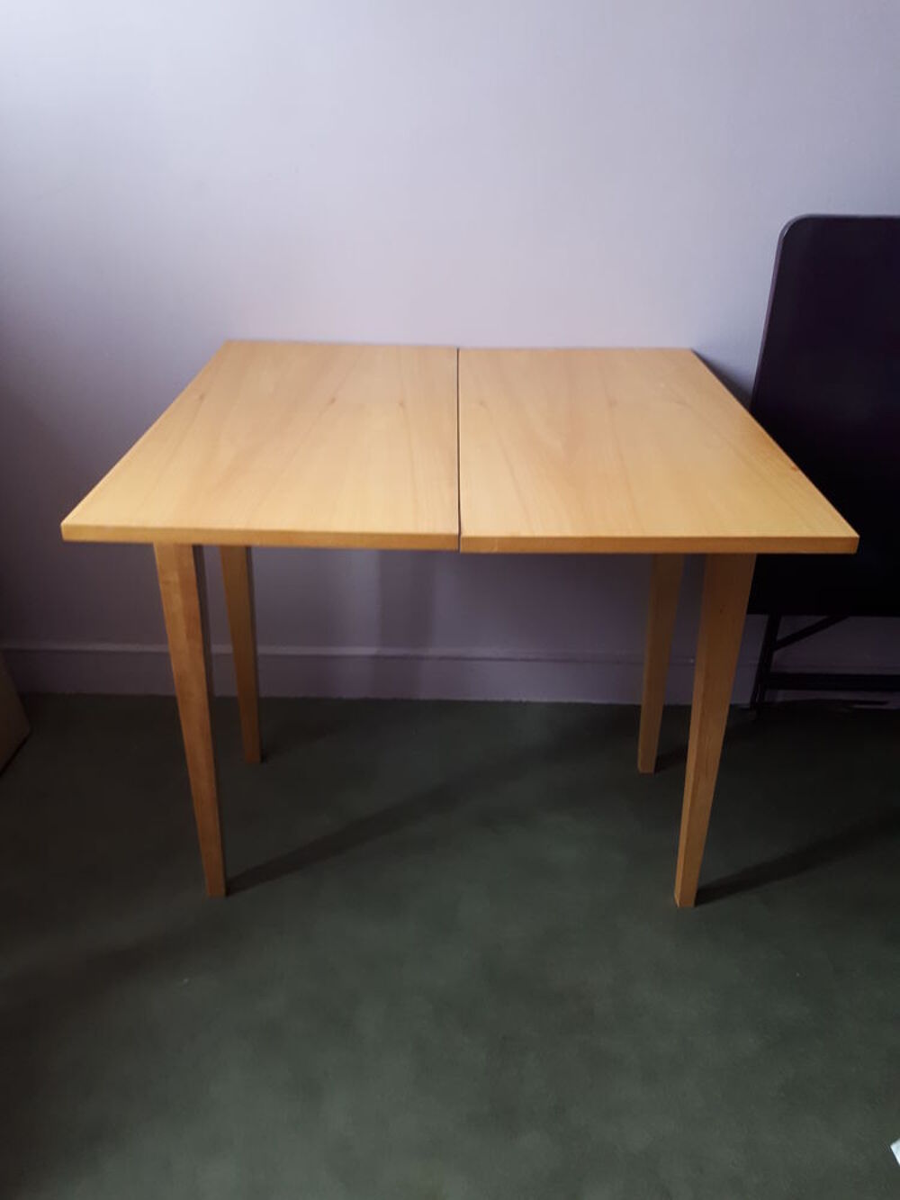 TABLE EN CH&Ecirc;NE CLAIRE Meubles
