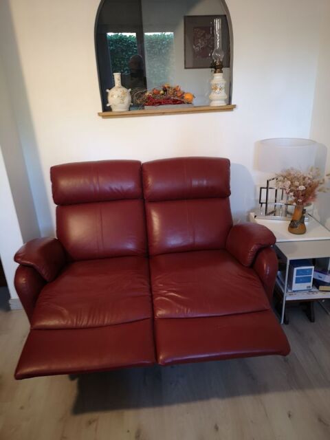CANAPE RELAXE EN CUIR ROUGE 150 Sainte-Foy-lès-Lyon (69)