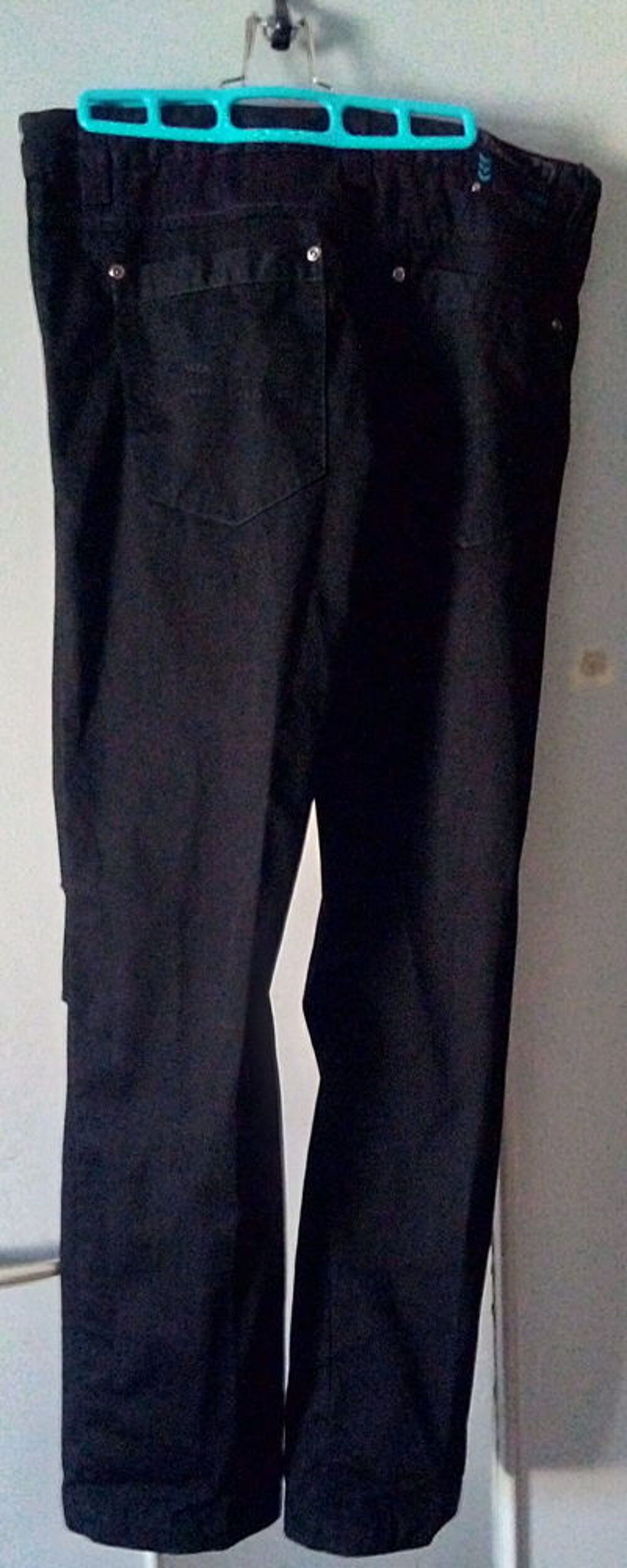 Pantalon de ville Vêtements