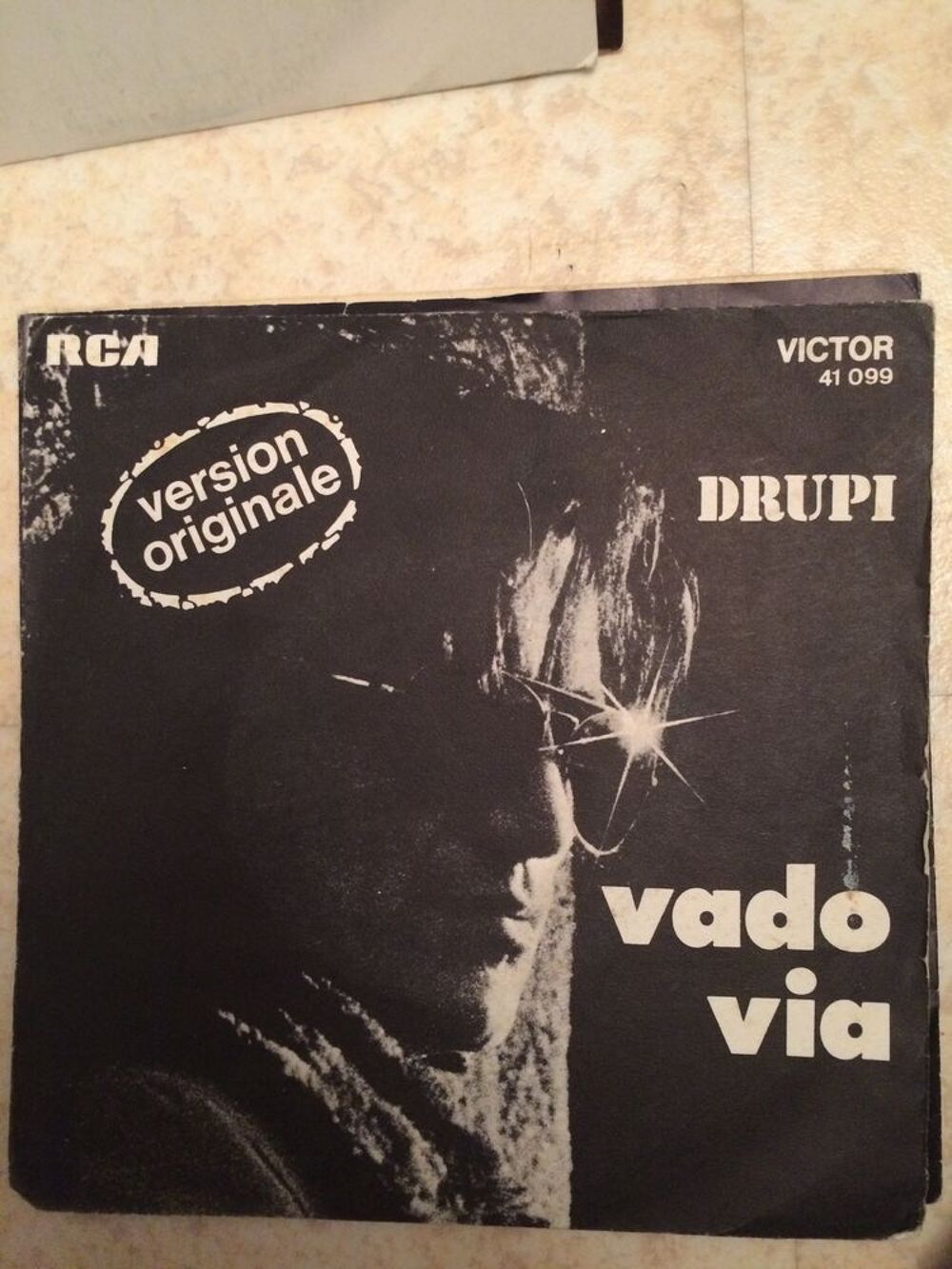 DISQUE VINYLE 45T DRUPI TITRE VADO VIA CD et vinyles