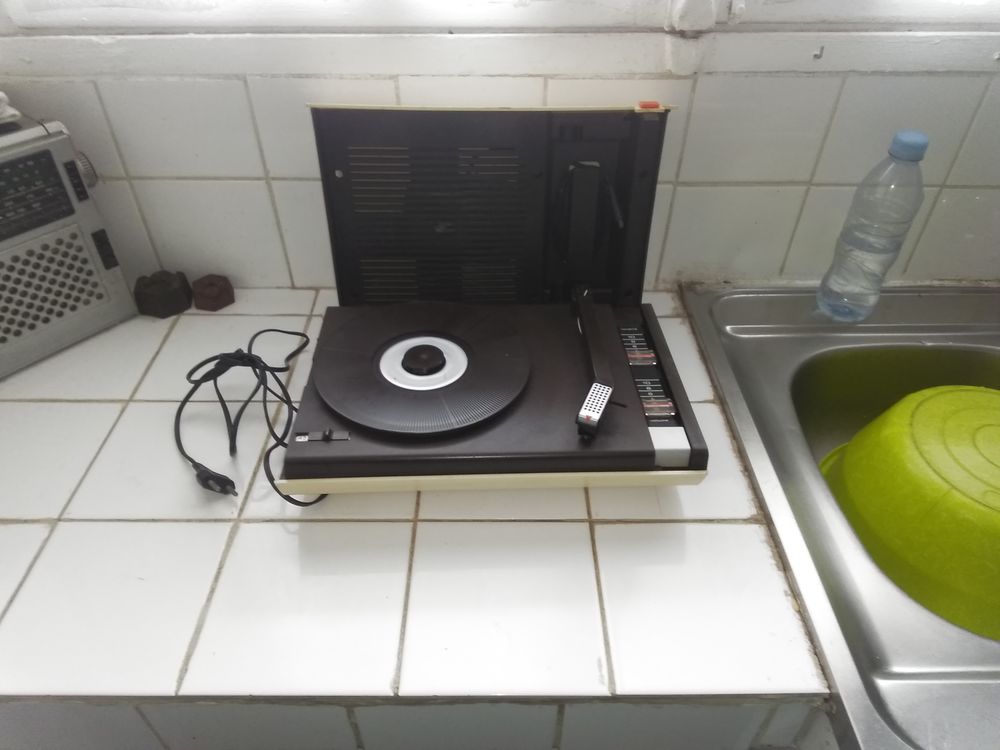 tourne disque Electroménager