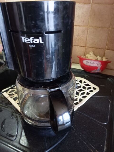 cafetiere tefal  15 tasses en b.e 7 Montfermeil (93)