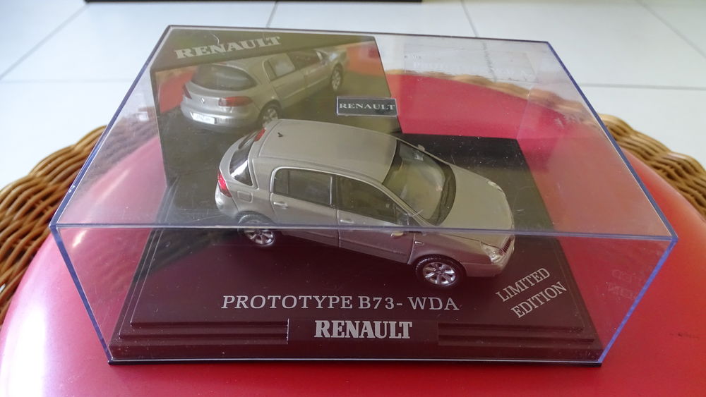 S38 Miniature RENAULT VELSATIS PROTOTYPE B 73 ?WDA Edition Jeux / jouets