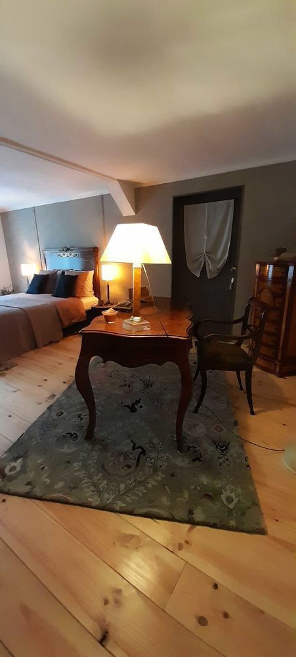 Vente Maison maison de 580m2 bien lire l'annonce Guéret